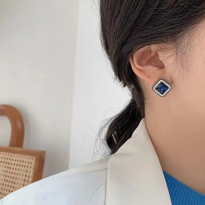 Midnight Aura Hoops™